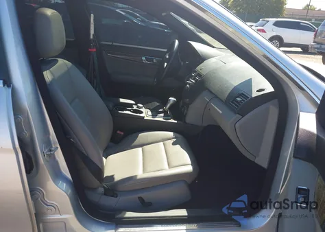 2008 Mercedes-Benz C 350 Sport from USA, damaged, VIN WDDGF56X98F136088